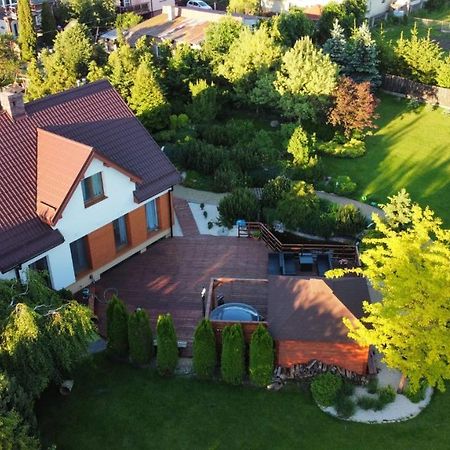 Dom Ogrodem Otulony Villa Bakalarzewo Bagian luar foto