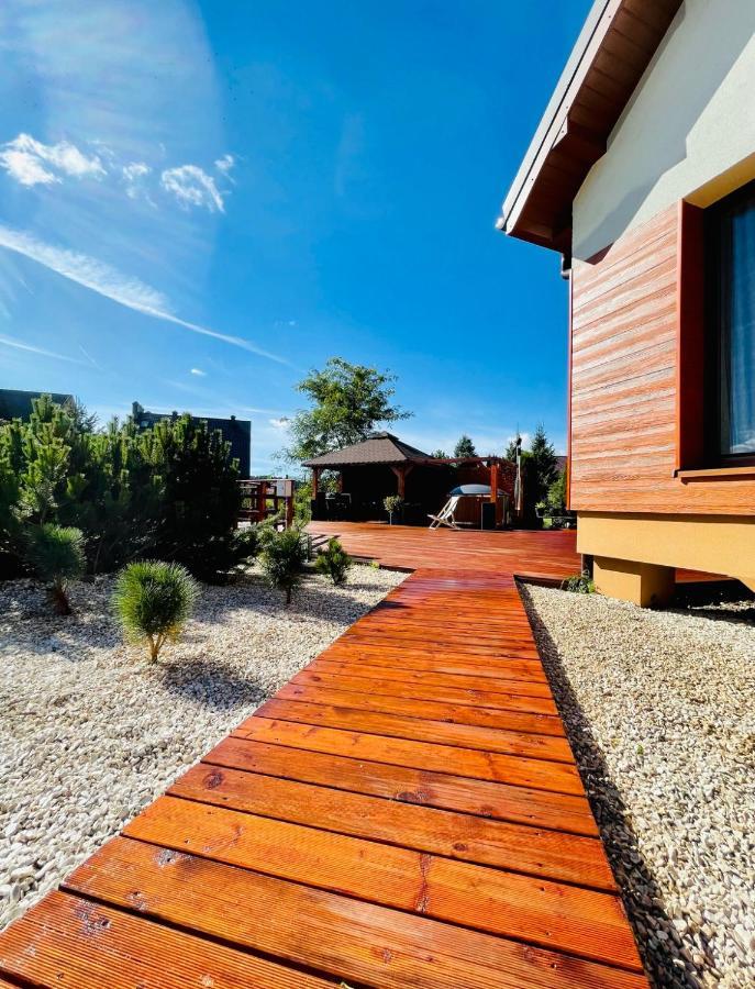 Dom Ogrodem Otulony Villa Bakalarzewo Bagian luar foto